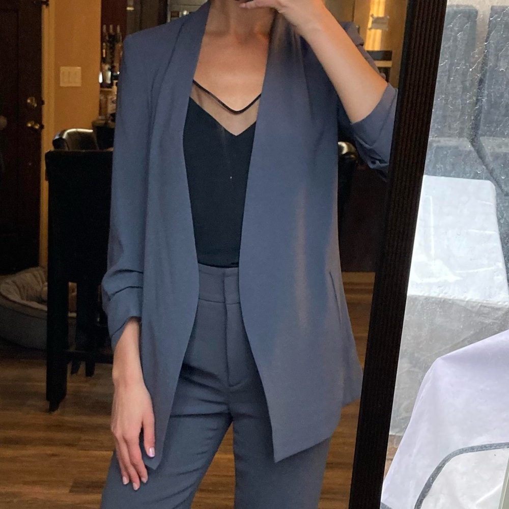 NWOT Aritzia Babaton Grey New Power Blazer